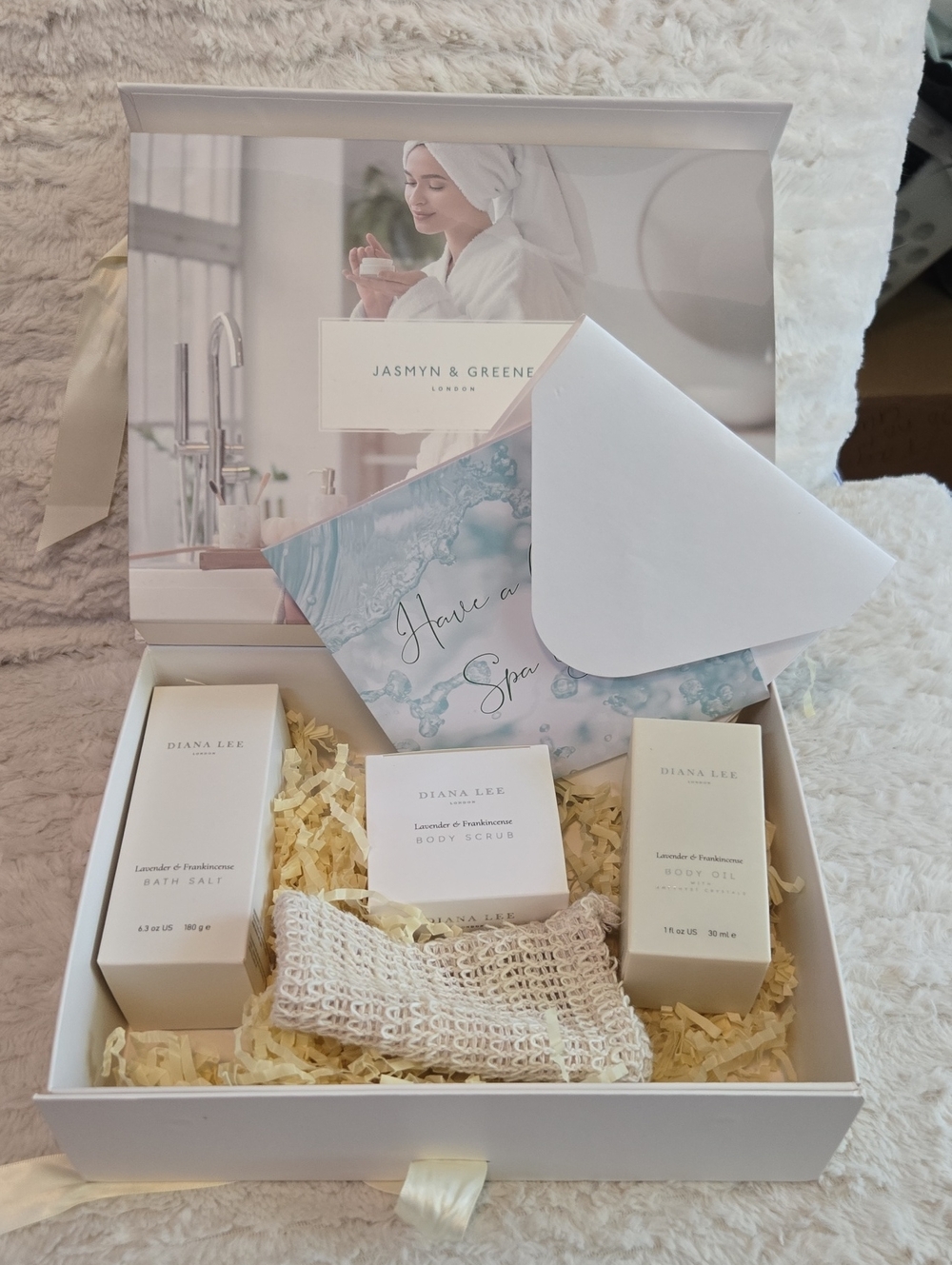 Spa Gift Set - Cream Lavender & Frankincense